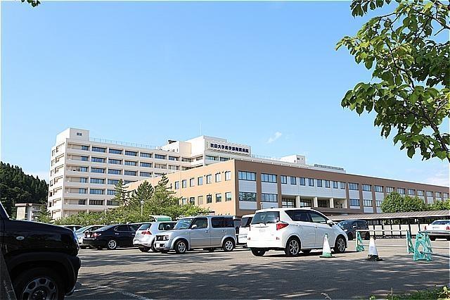 病院　秋田大学医学部附属病院（病院）まで3000m