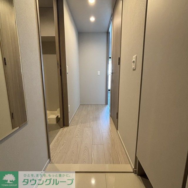 玄関　※写真は同タイプ住戸です。