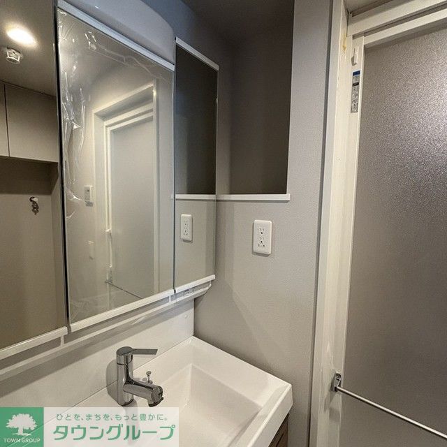 洗面設備　※写真は同タイプ住戸です。