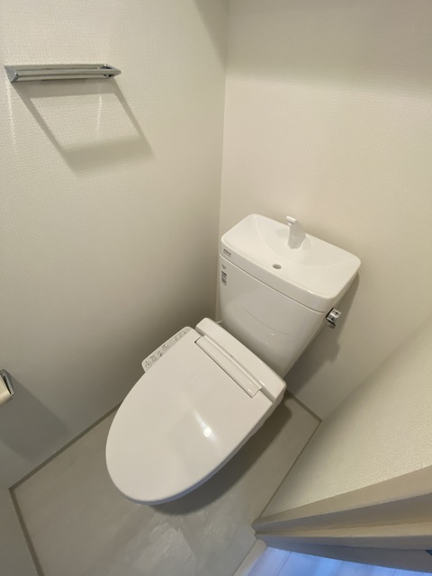 トイレ　シャワートイレ完備