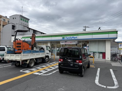 コンビニ　ファミリーマート 堺東浅香山店（コンビニ）まで932m