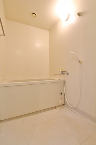 バス・シャワールーム　参考写真（同物件別部屋）
