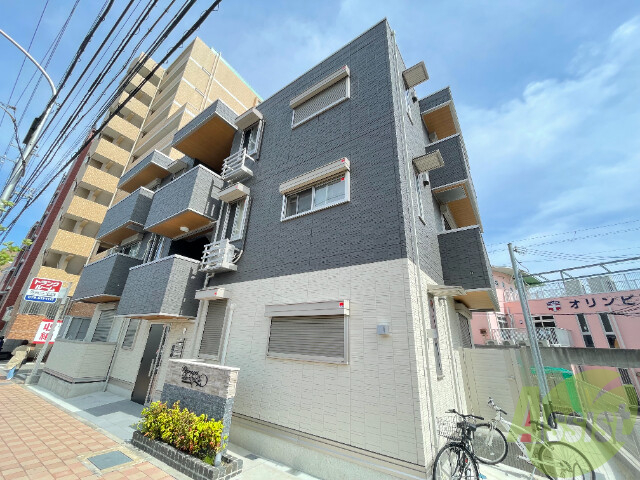 建物外観　灘区六甲町「ｃｈａｒｍａｎｔ・Ｌａ・Ｅｒｉｃａ」