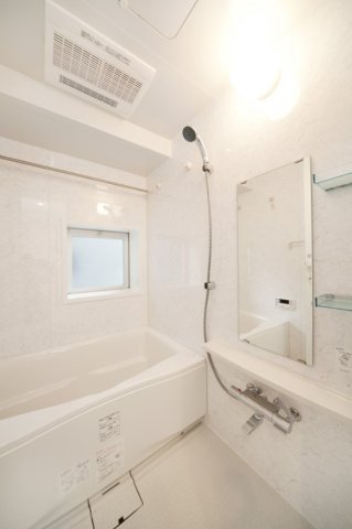 バス・シャワールーム　別部屋参考写真