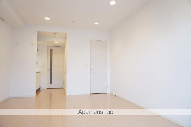 Brillia ist 三軒茶屋 ブラッサムテラスの居間写真