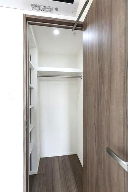 玄関　エアコン完備