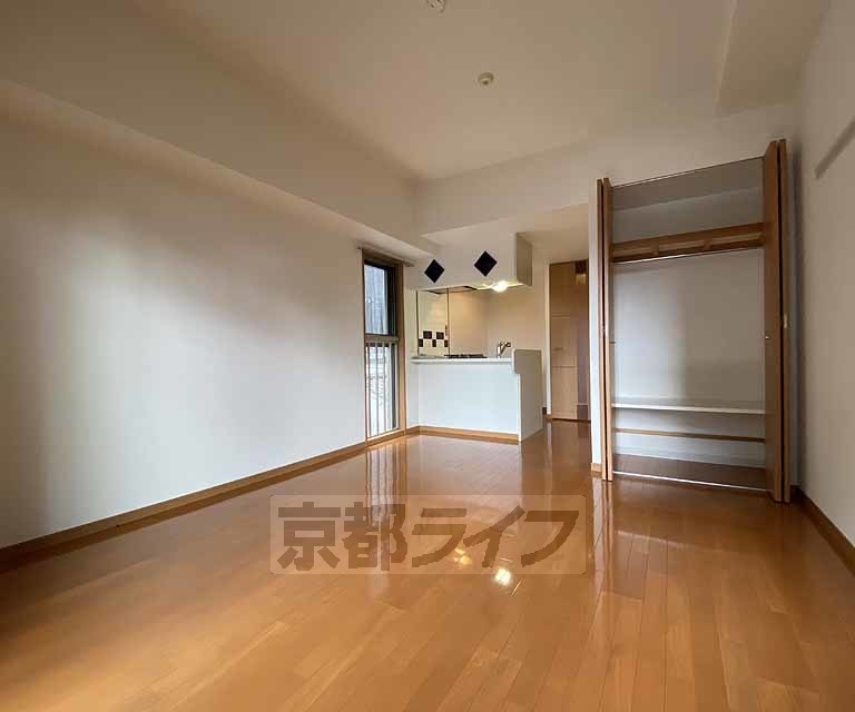 プレサンス京都四条河原町ネクステージの居間写真