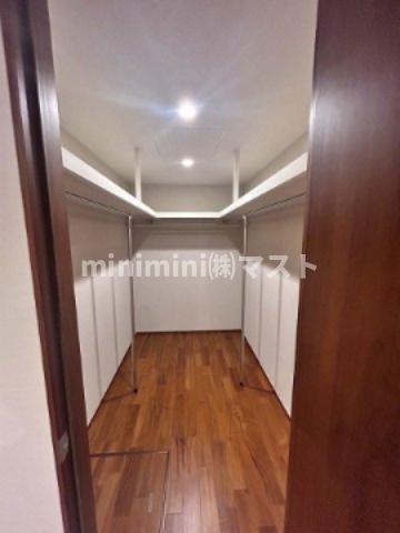 上汐4丁目戸建の内装写真