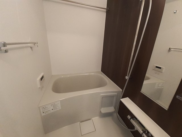 バス・シャワールーム　追い炊き機能付きバスでおすすめ！
