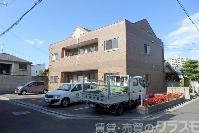 建物外観　安心の重量鉄骨造マンション！