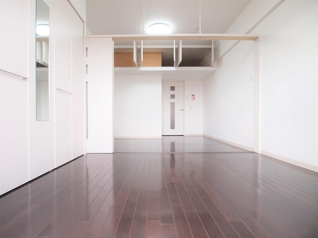 No.65 ORIENT CROSSING TOWERの居間写真