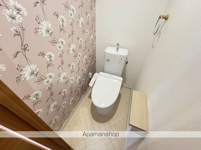 ＪＲおおさか東線 ＪＲ河内永和駅 徒歩3分 7階建 築38年のトイレ写真