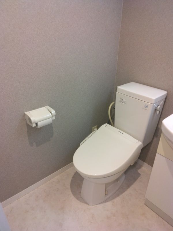 ＪＲ横浜線 矢部駅 徒歩1分 5階建 築25年のトイレ写真