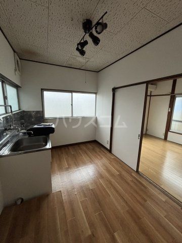 レプロ毛呂山の居間写真