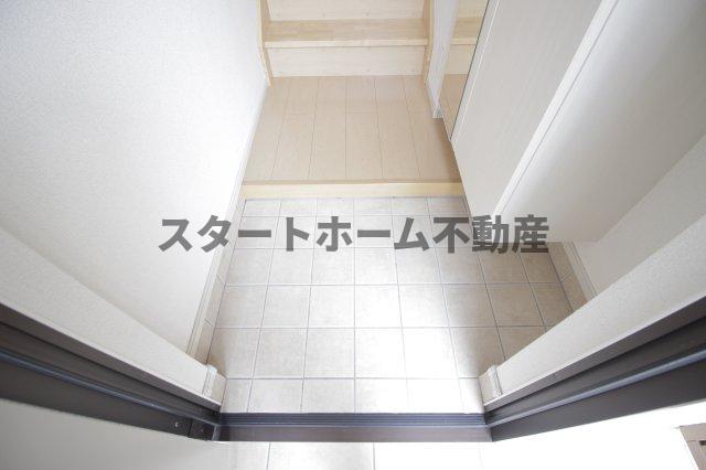 ＪＲ徳島線 鮎喰駅 徒歩45分 2階建 築15年の玄関写真