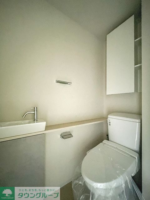 トイレ　※写真は同タイプ住戸です。