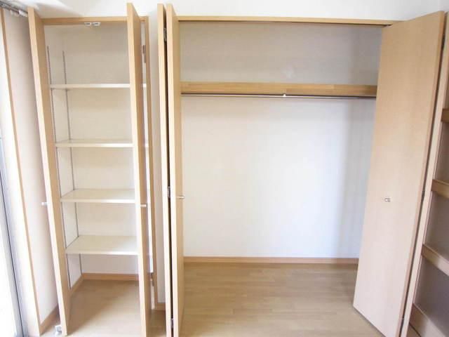 収納　クローゼット