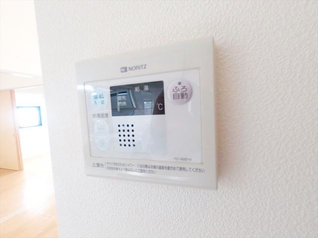 その他設備　温度設定などが出来て便利な給湯リモコン
