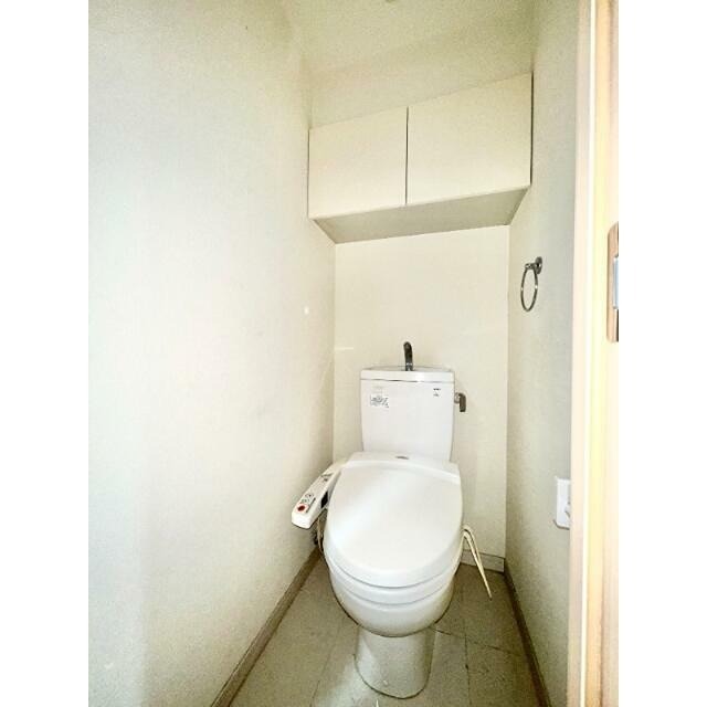 トイレ　※同仕様写真含む