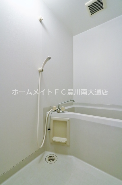 バス・シャワールーム　同型別部屋写真