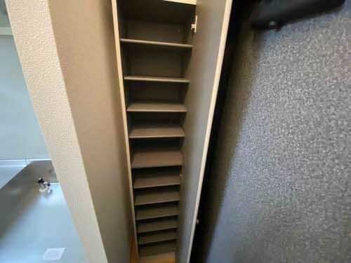 玄関　下駄箱