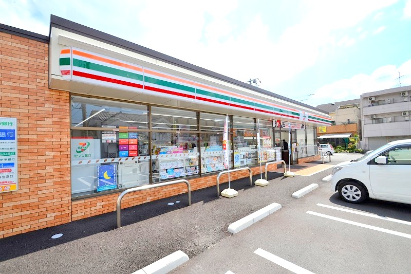コンビニ　セブンイレブン広島高須駅前店（コンビニ）まで572m