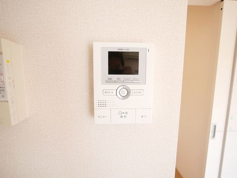 セキュリティ　★モニター付きインターホンです★