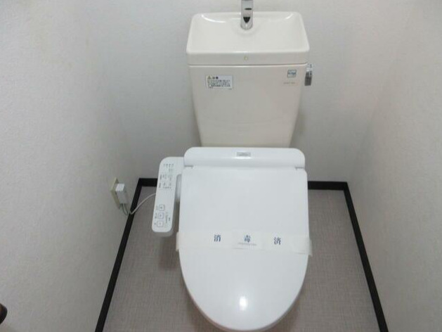 ＪＲ総武線 亀戸駅 徒歩9分 3階建 築21年のトイレ写真