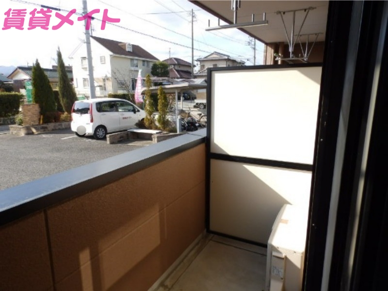 バルコニー　同物件別室写真