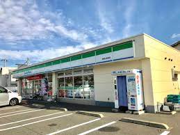 コンビニ　ファミリーマート 東岡山駅前店（コンビニ）まで406m