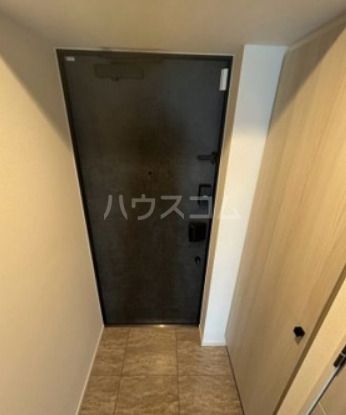 クレヴィスタ綾瀬IIIの玄関写真
