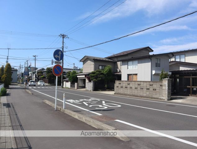 その他　前面道路（その他）まで0m