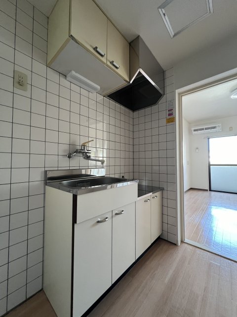 AMALFI ESTのキッチン写真