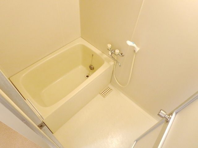 バス・シャワールーム　別部屋参考写真