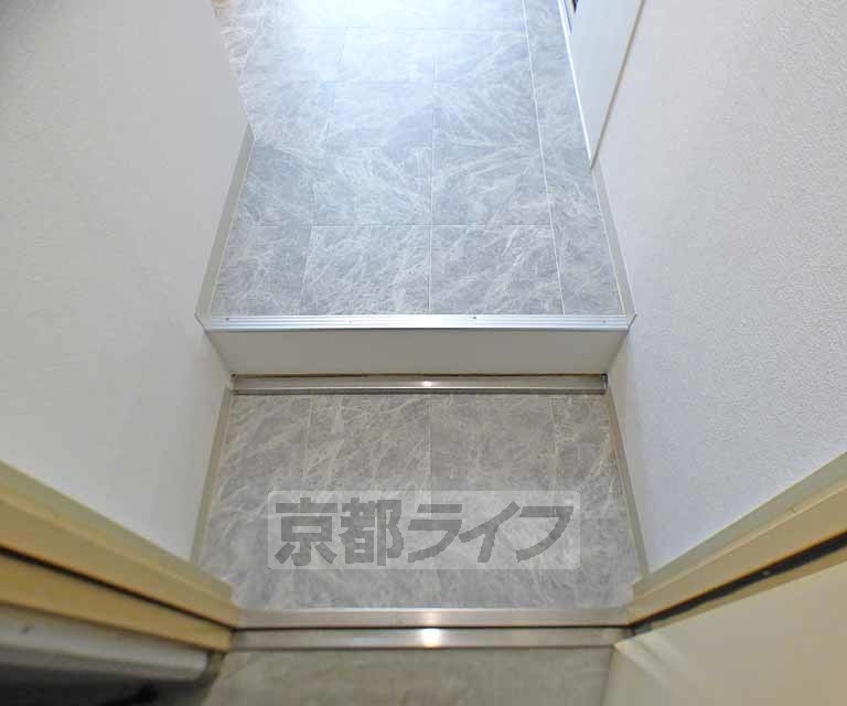 玄関　玄関です。