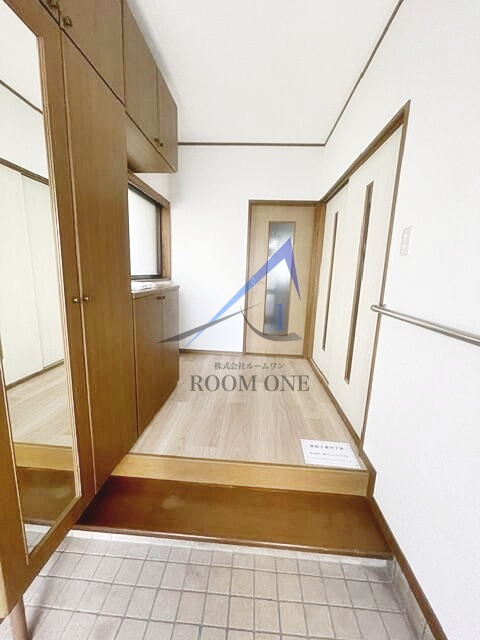 玄関　玄関です。