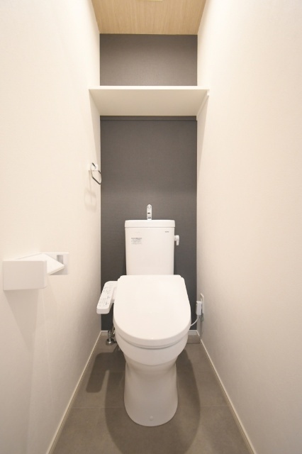 北九州モノレール 香春口三萩野駅 徒歩8分 14階建 築4年のトイレ写真