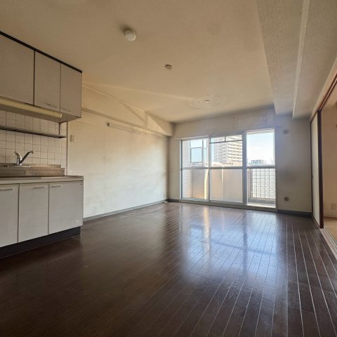 クレセール阿倍野の居間写真