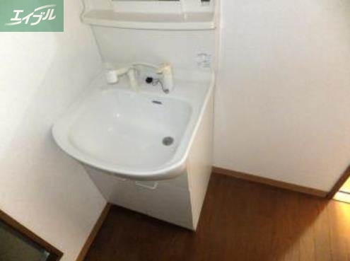 洗面設備　別のお部屋の写真です。実際とは異なります。