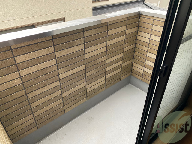 バルコニー　バルコニーはこちらです。十分な広さがございますね