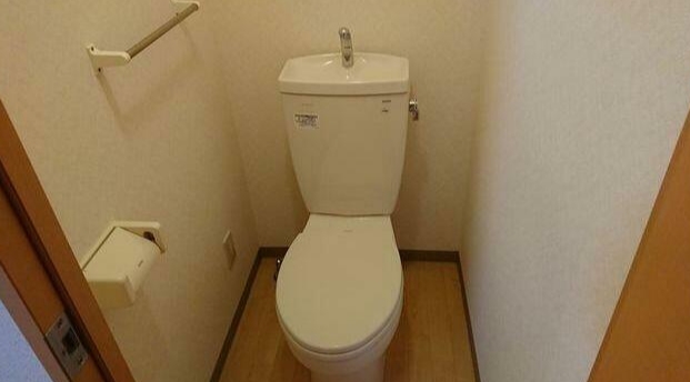 トイレ　シンプルなトイレ！