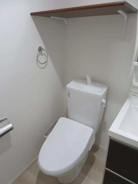 ハーミットクラブハウス境之谷IIA棟のトイレ写真