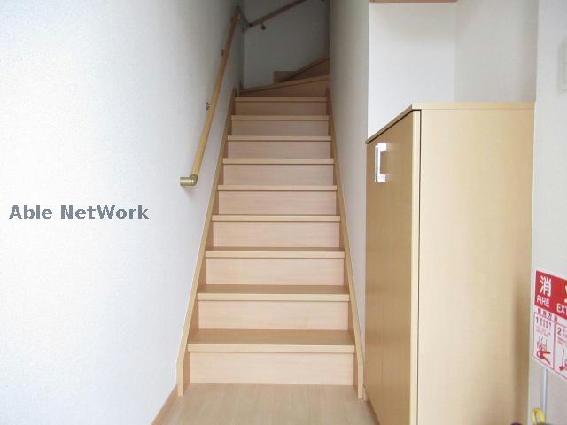 玄関　※同物件、別部屋の写真です