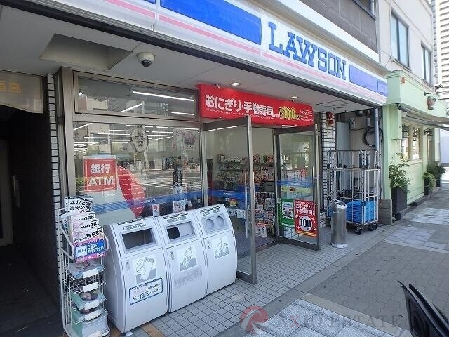 コンビニ　ローソン　中崎二丁目店（コンビニ）まで305m