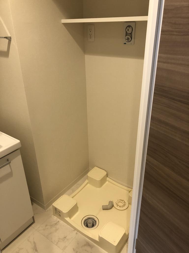 その他　パン付き室内洗濯機置場です！