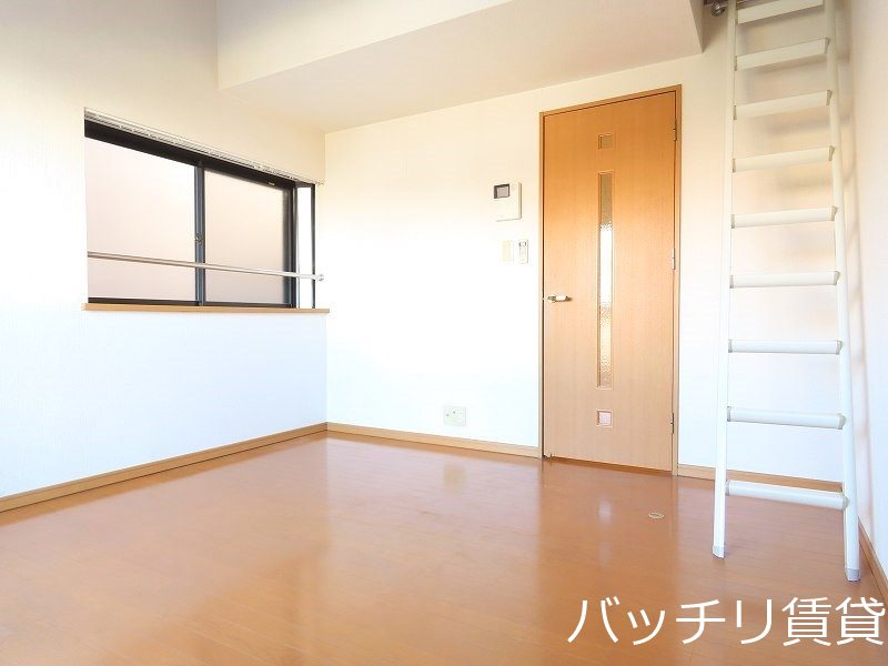 居室・リビング　同型タイプの為、現状を優先いたします