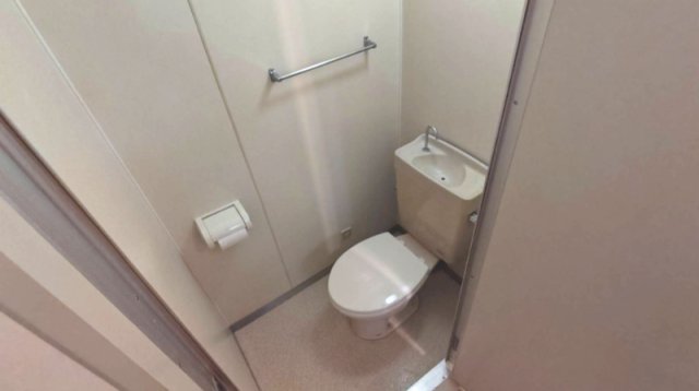 トイレ　ゆったりとした空間のトイレです