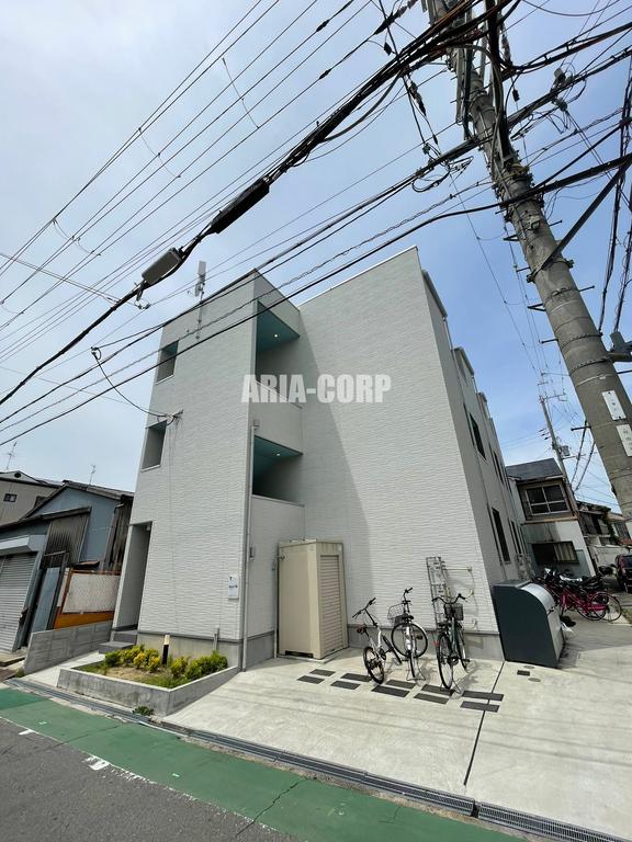 建物外観　2018年完成、大手ハウスメーカー施工デザイナーズアパート！