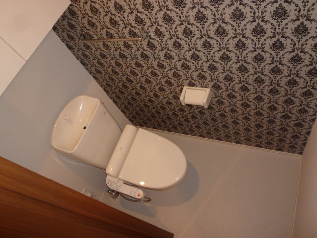 トイレ　シャワートイレでスッキリ