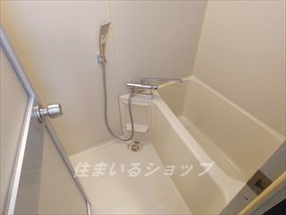 【Ｋ－６のバス・シャワールーム】